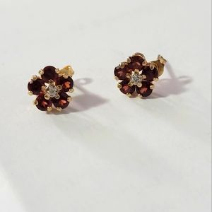 Garnet and gold earrings